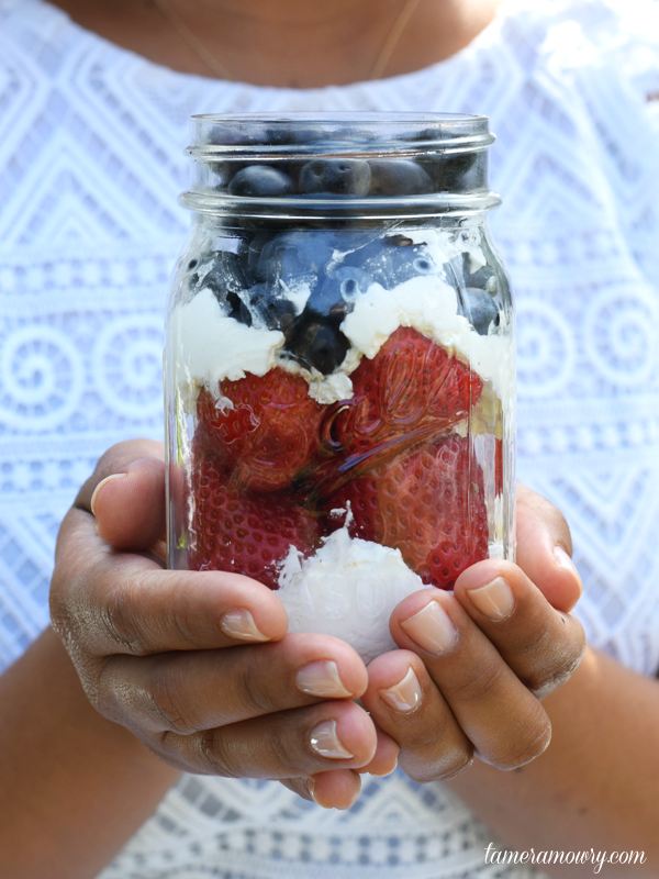 Easy, Yummy 4th of July Berries - Tamera Mowry